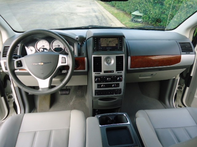 download Chrysler Town Car workshop manual