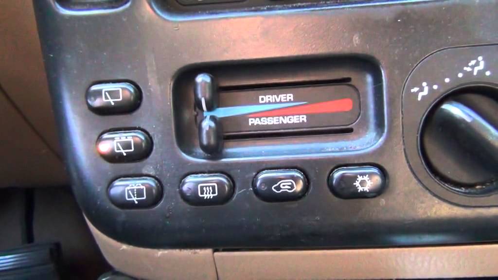 download Chrysler Town Country GS Dodge Caravan Voyager workshop manual