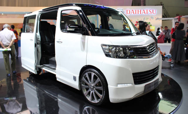 download Daihatsu Luxio workshop manual