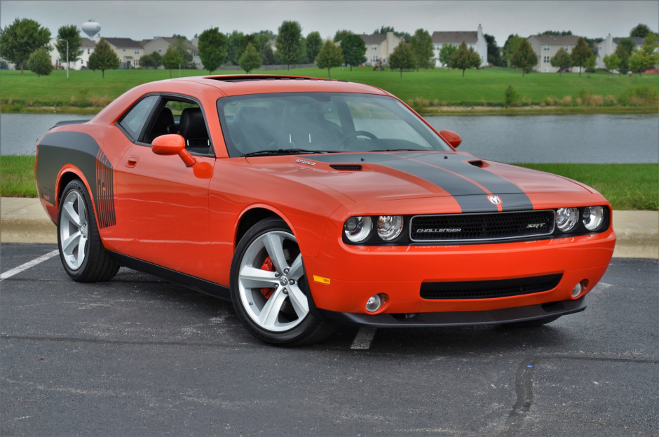 download Dodge Challenger SRT8 able workshop manual