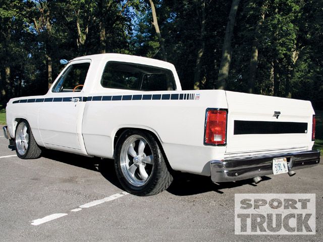 download Dodge Ram D150 Truck workshop manual