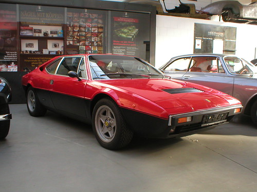 download Ferrari 308 GT4 workshop manual