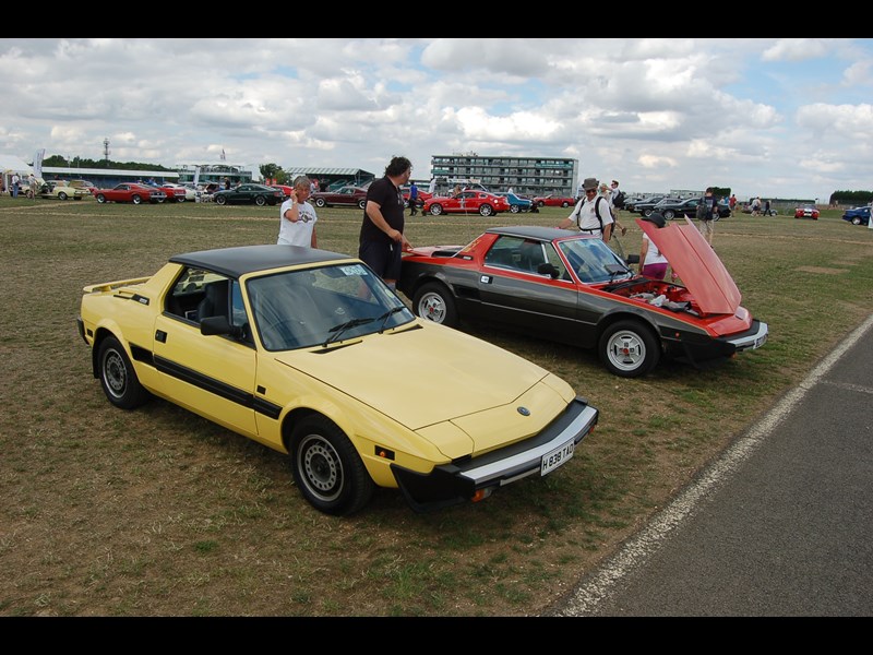 download Fiat X19 workshop manual