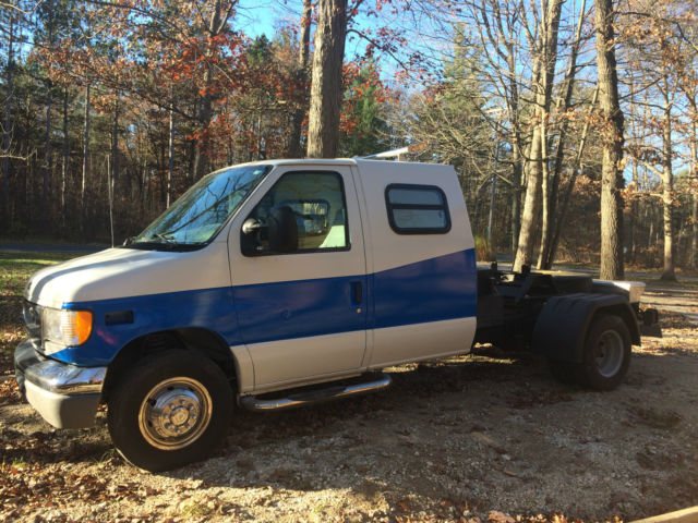download Ford E 450 Super Duty able workshop manual