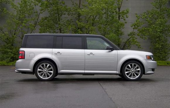 download Ford Flex workshop manual