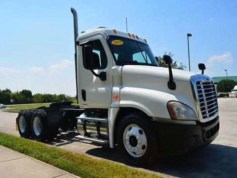 download Freightliner CASCADIA CA125DC CA125SLP Trucks workshop manual