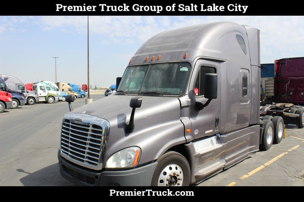 download Freightliner Cascadia CA125DC CA125SLP Truck workshop manual