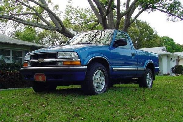 download GMC SONOMA able workshop manual