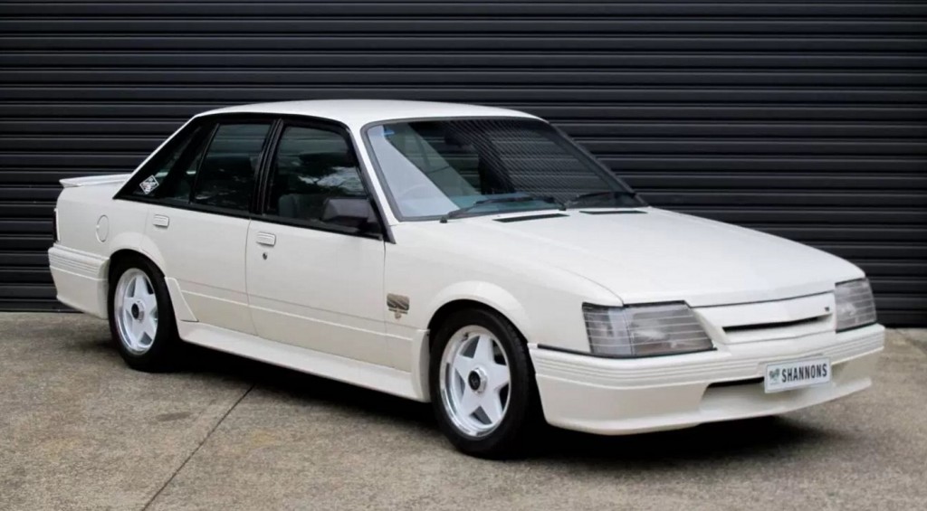 download HOLDEN COMMODORE VK workshop manual