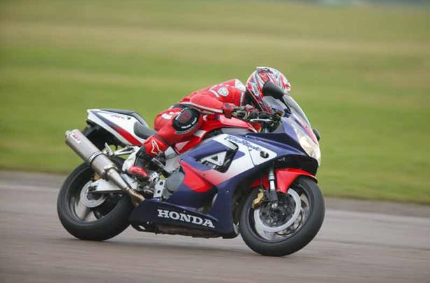 download HONDA CBR929RR FIREBLADE Motorcycle able workshop manual