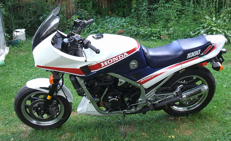 download Honda VF 1000F Motorcycle able workshop manual