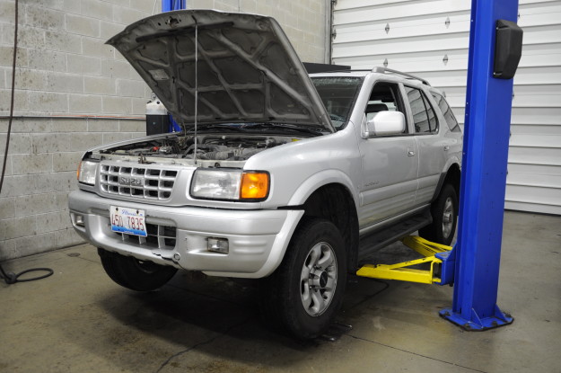 download Isuzu Rodeo UE workshop manual