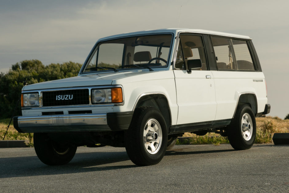 download Isuzu Trooper II workshop manual