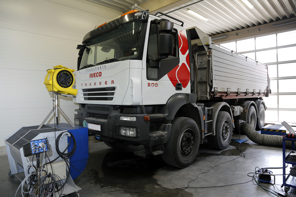 download Iveco EuroTrakker able workshop manual