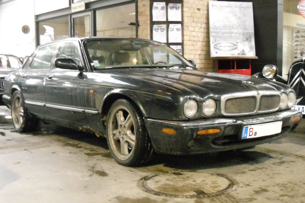 download JAGUAR XJ Car  NEW workshop manual