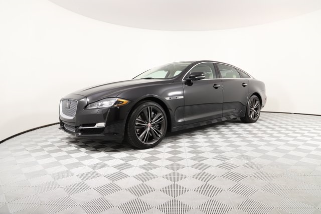 download JAGUAR XJ range 3.0 Litre V6 3.5 Litre 4.2 Litre V8 Veh workshop manual