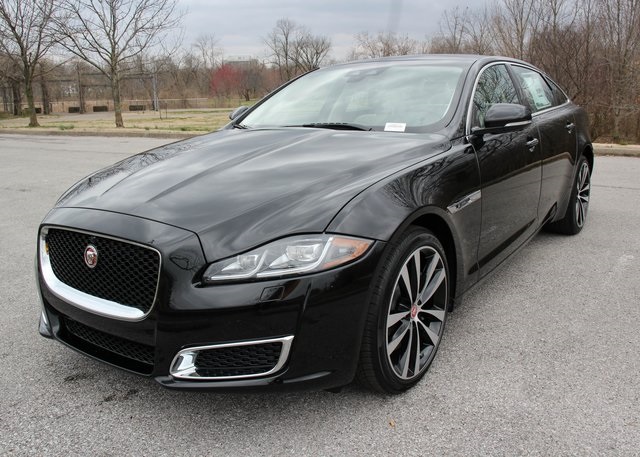 download JAGUAR XJ range 3.0 Litre V6 3.5 Litre 4.2 Litre V8 Veh workshop manual