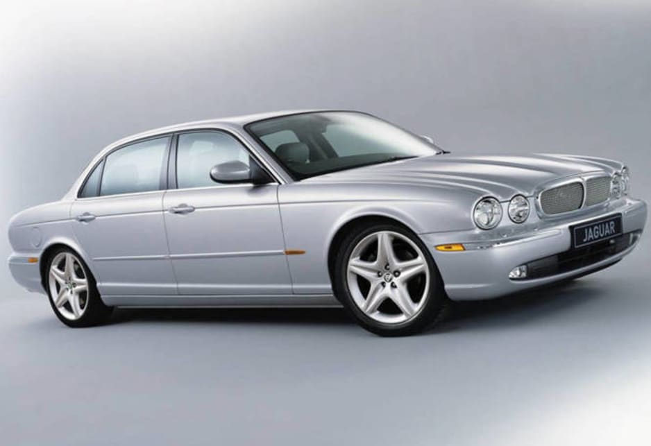 download JAGUAR XJ range 3.0 Litre V6 3.5 Litre 4.2 Litre V8 Veh workshop manual