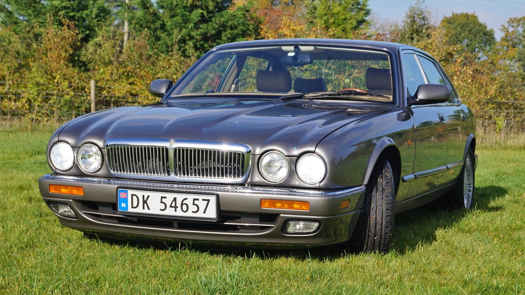 download JAGUAR XJ12 X305 workshop manual