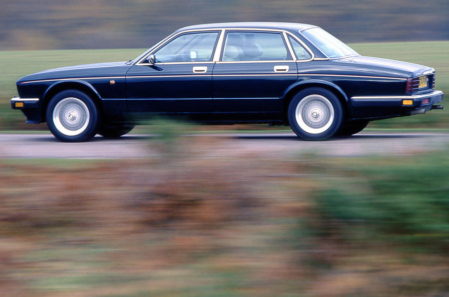 download JAGUAR XJ40 3.2 Litre 4.0 Litre SALOONS Vehicle Maintena able workshop manual