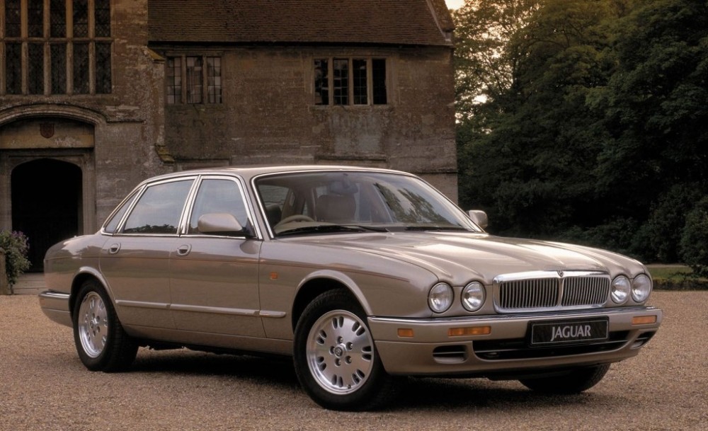 download JAGUAR XJ40 CAR workshop manual