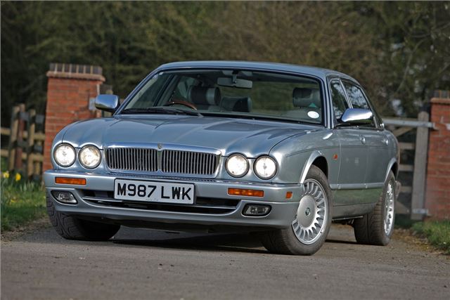 download JAGUAR XJ6 X300 XJ12 workshop manual