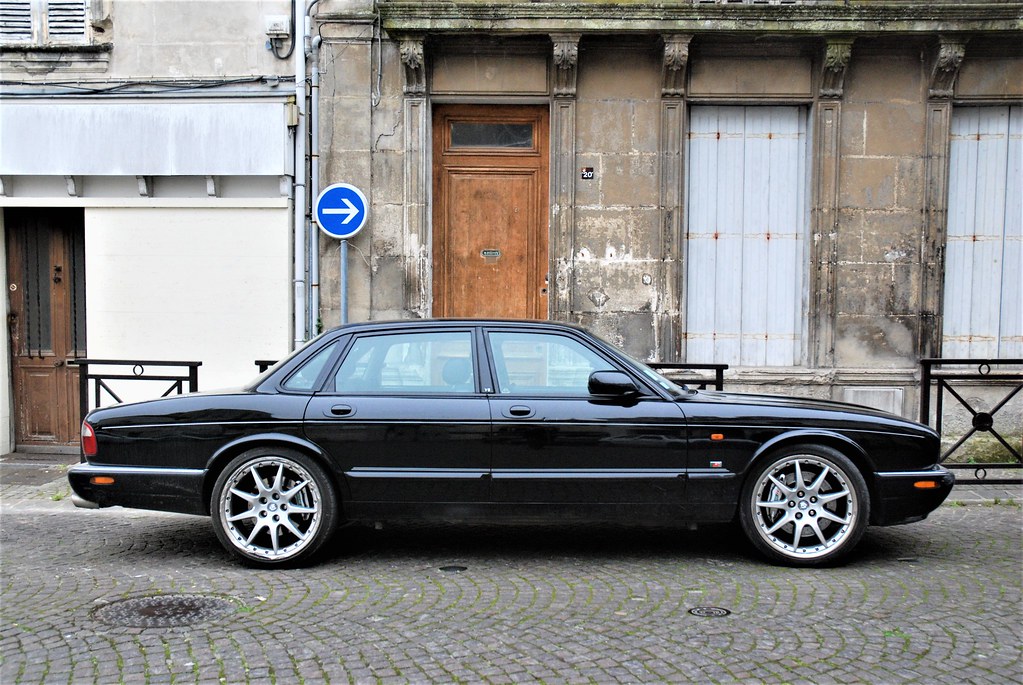 download Jaguar XJ8 X308 workshop manual