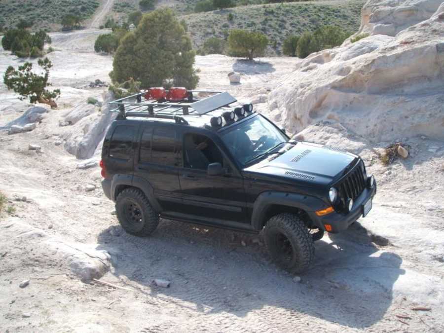 download JEEP LIBERTY KJ workshop manual