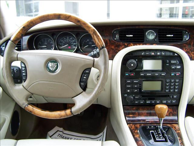 download Jaguar X358 workshop manual