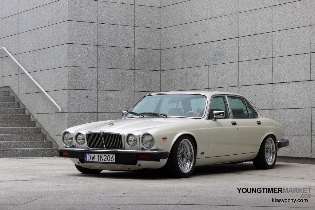 download Jaguar XJ workshop manual