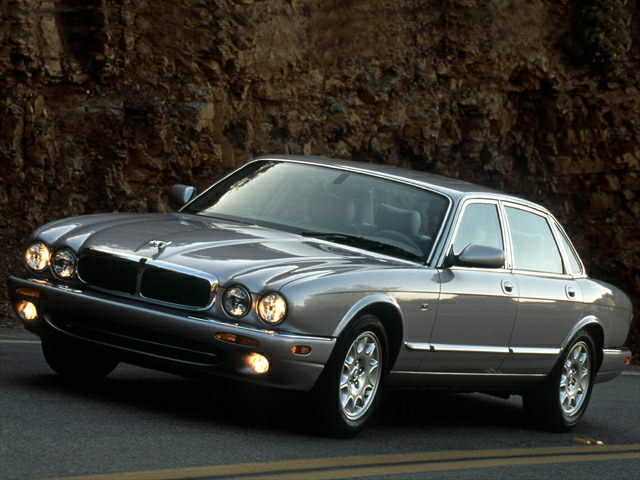 download Jaguar XJ8 workshop manual