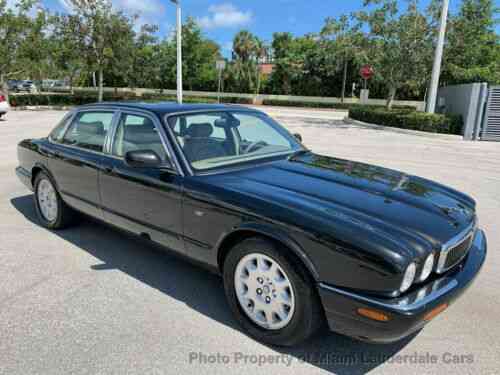 download Jaguar XJ8 workshop manual