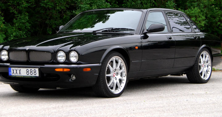 download Jaguar XJR workshop manual