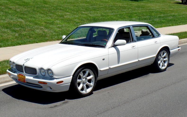 download Jaguar XJR workshop manual