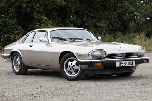 download Jaguar XJS workshop manual