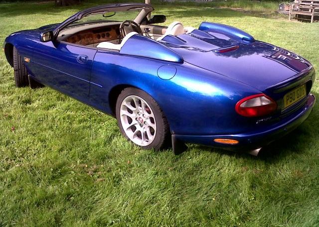 download Jaguar XKR workshop manual