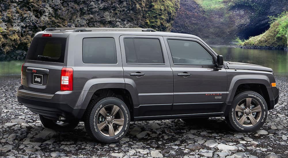 download Jeep Patriot SUV workshop manual