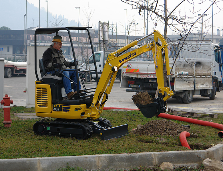 download KOMATSU PC18MR 3 Excavator able workshop manual