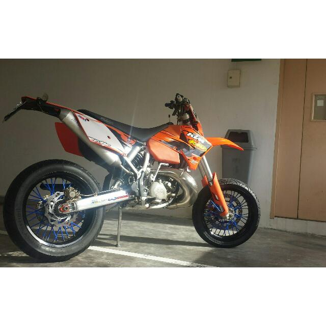 download KTM 125 200 EXC EXE EGS SUPERMOTO 2 STROKE Motorcycle able workshop manual