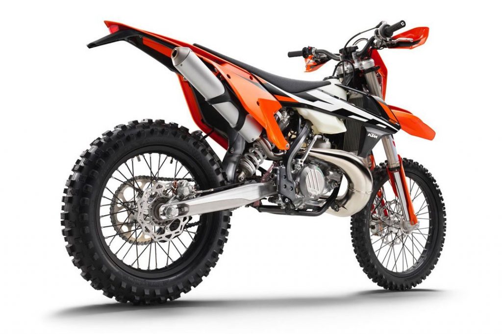 download KTM 125 200 EXC EXE EGS SUPERMOTO 2 STROKE Motorcycle able workshop manual