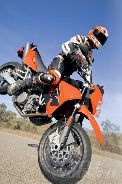 download KTM 950LC8 Adventure Motorcycle in able workshop manual