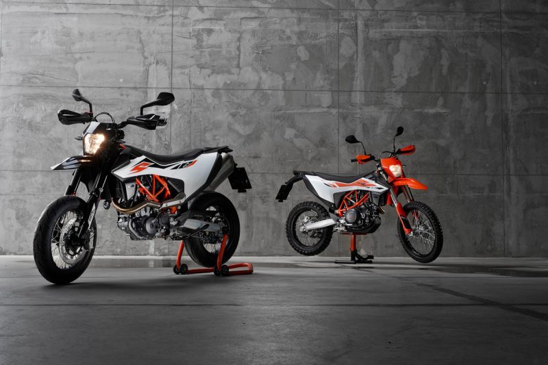 download KTM motorcycle 690 Supermoto 690 Supermoto R able workshop manual