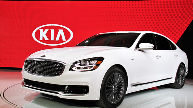 download Kia K900 workshop manual