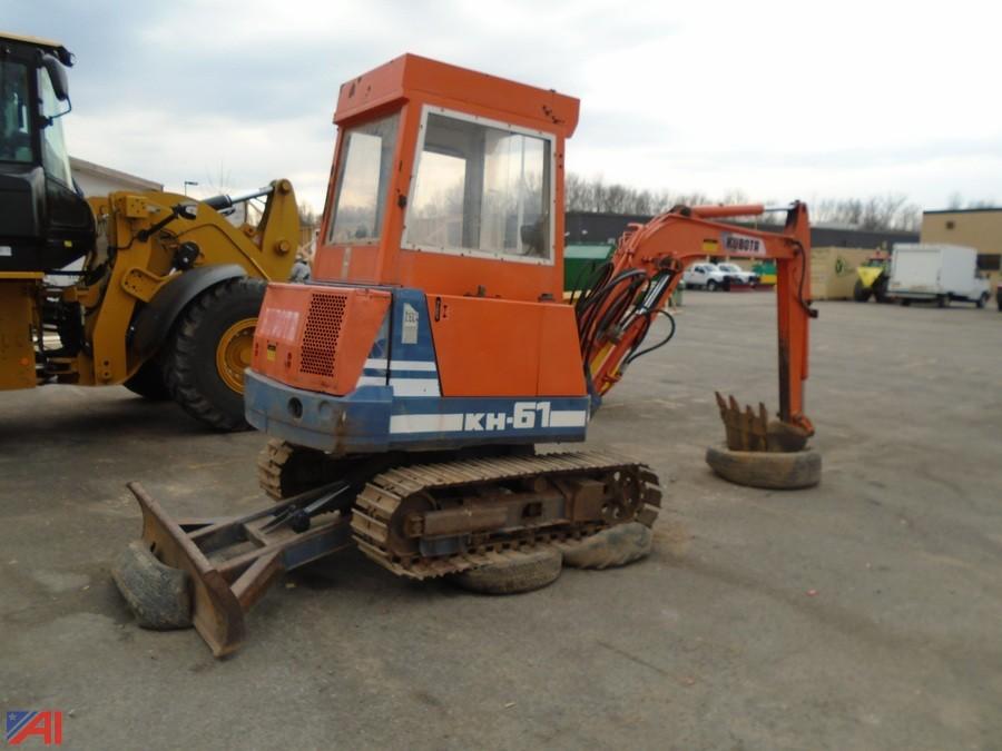 download Kubota KH 61 Excavator able workshop manual