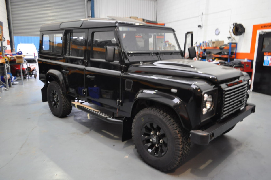 download Land Rover DEFENDER    10102; workshop manual