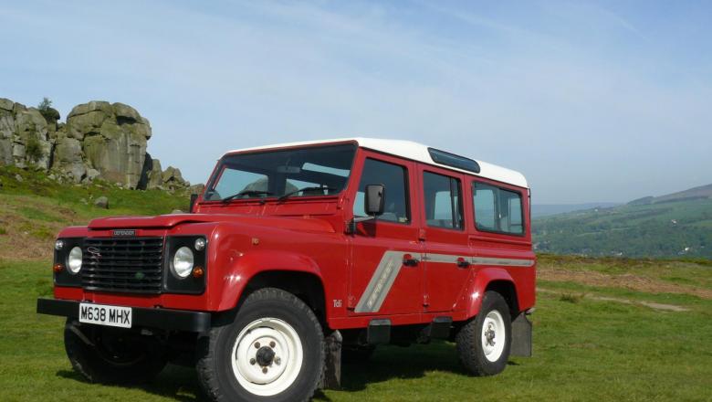 download Land Rover Defender 300 TDi workshop manual