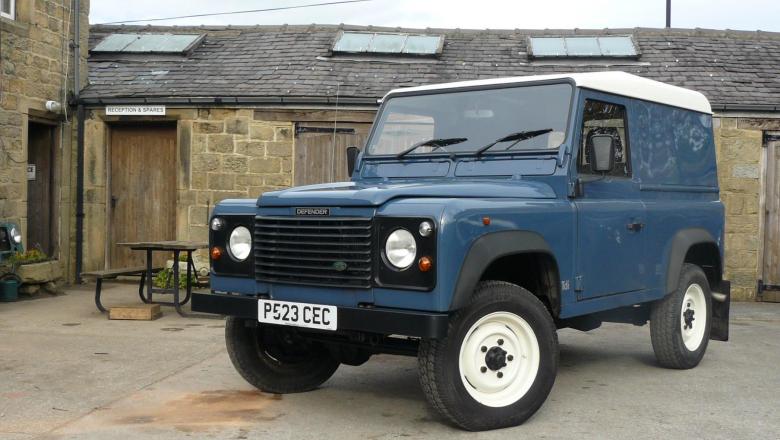 download Land Rover Defender 300 Tdi workshop manual