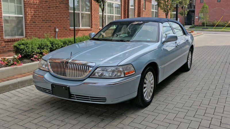 download Lincoln Town CAR workshop manual