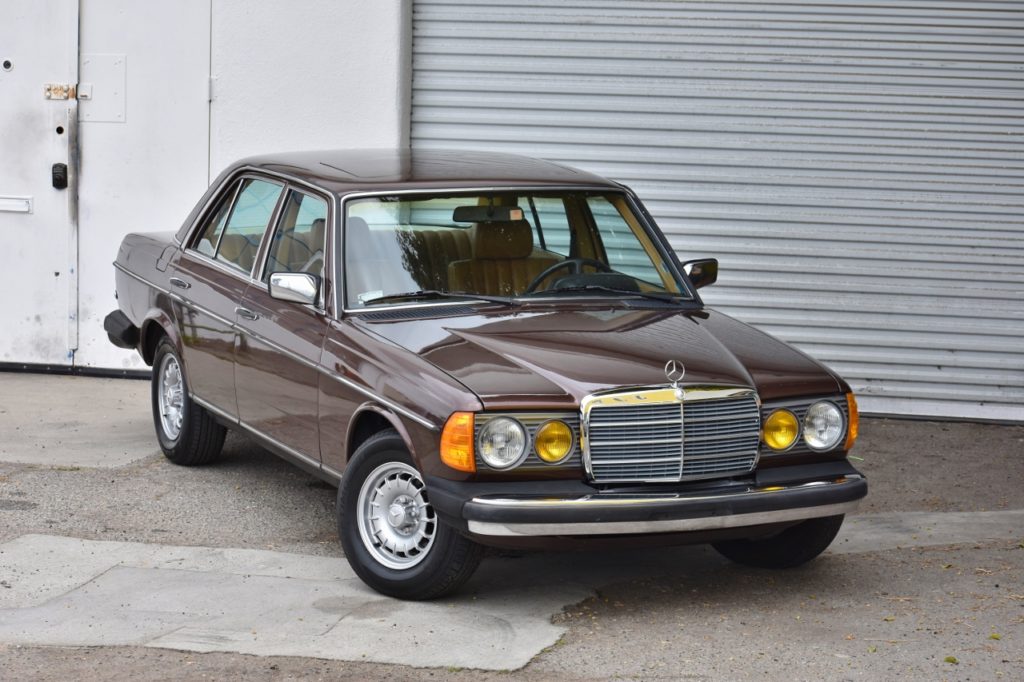 download MERCEDES BENZ 300D 300TD workshop manual