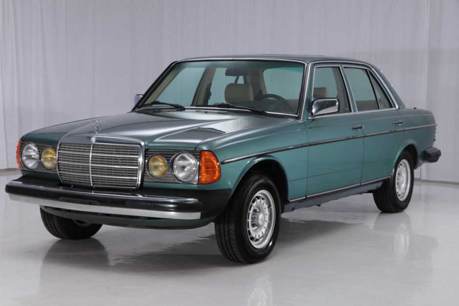 download MERCEDES BENZ W123 300D TURBO workshop manual